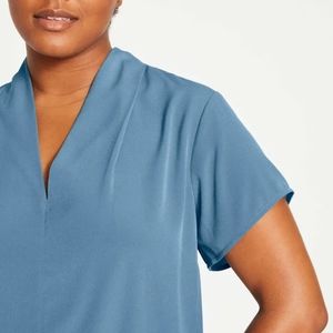 NWT 10 Better-Than-Silk V-Neck Top Cornflower 2XS